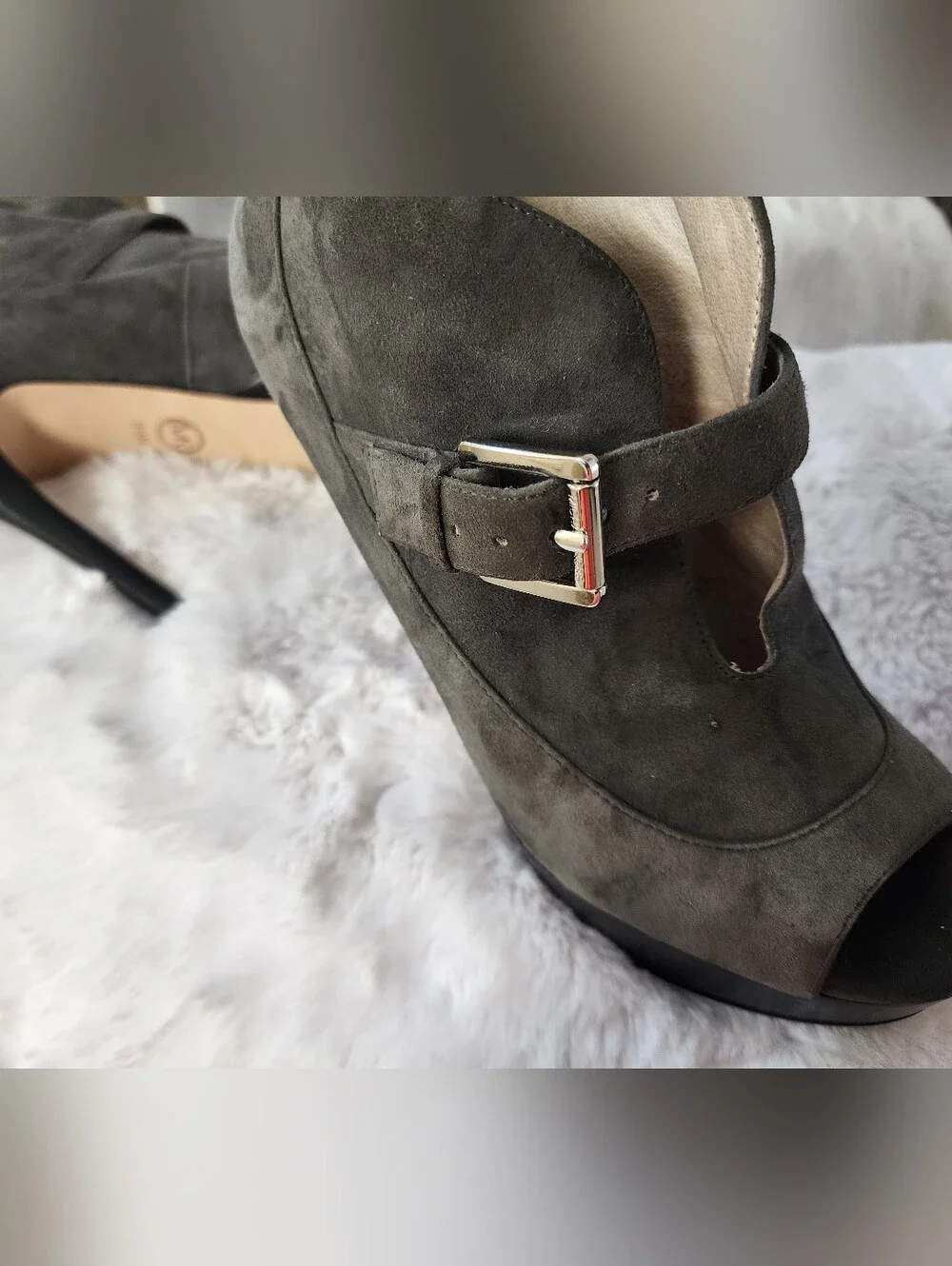 Michael Kors Gray Suede Platform Pumps with Buckle Size 9.5